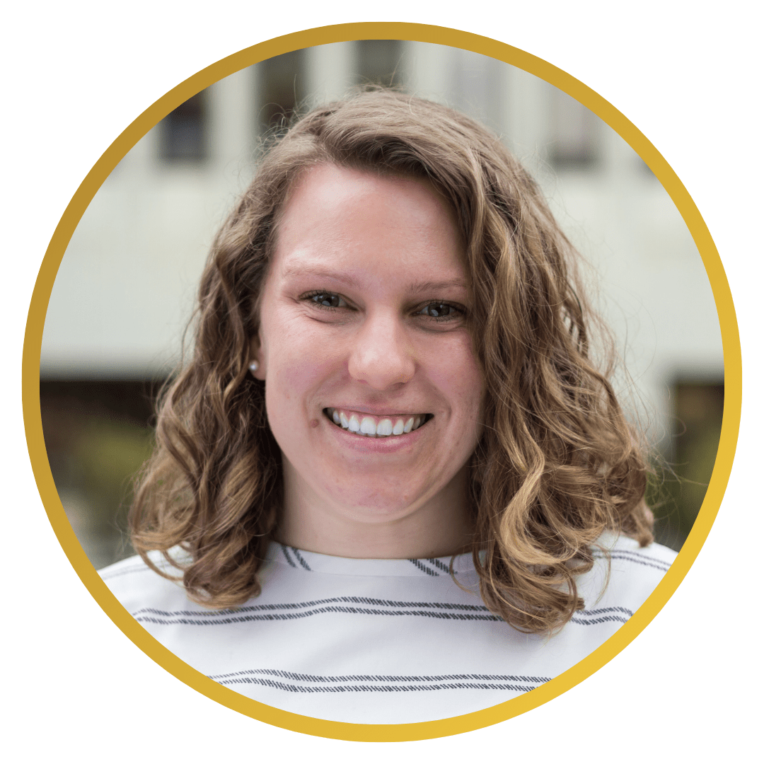 Alison Smith Winner of Exceptional Leader Award CRCA 2021